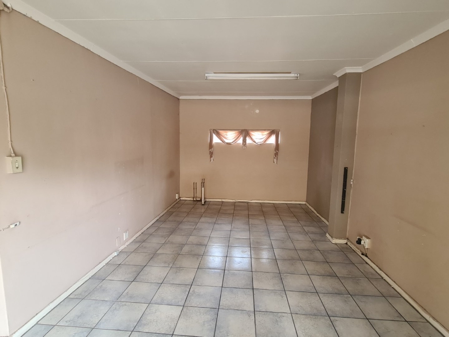 To Let Commercial Property for Rent in Bethlehem Free State